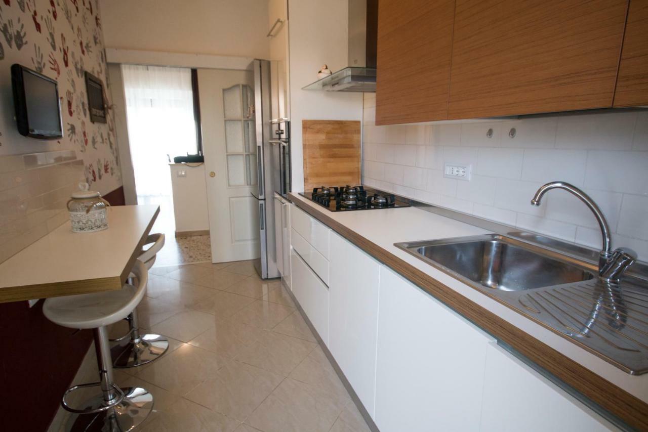 A Casa Di Simone A Viareggio Apartment Luaran gambar