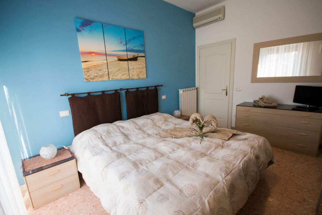 A Casa Di Simone A Viareggio Apartment Luaran gambar